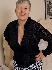 British big breasted mature lady getting naughty